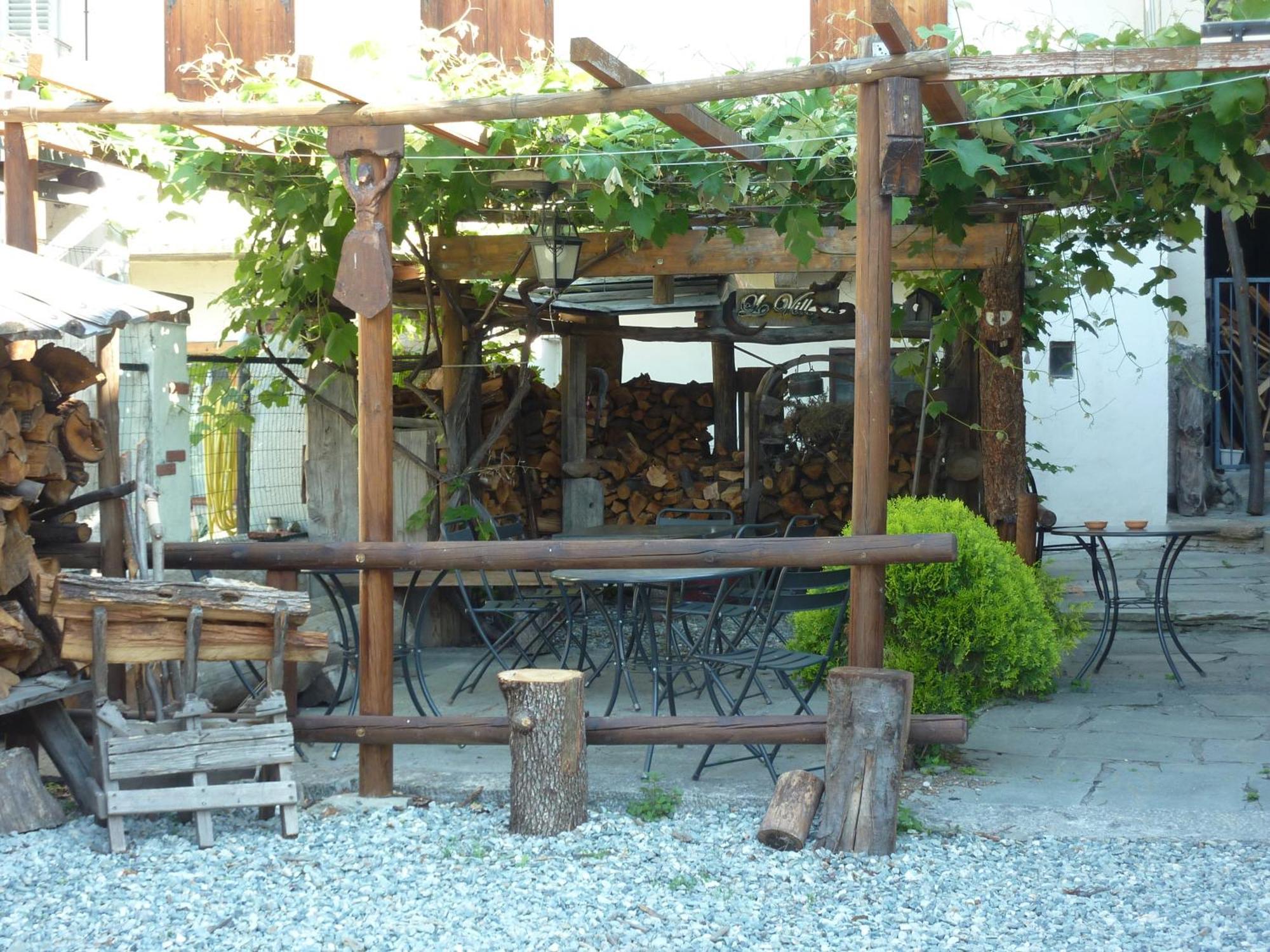Le Village Montjovet Kültér fotó